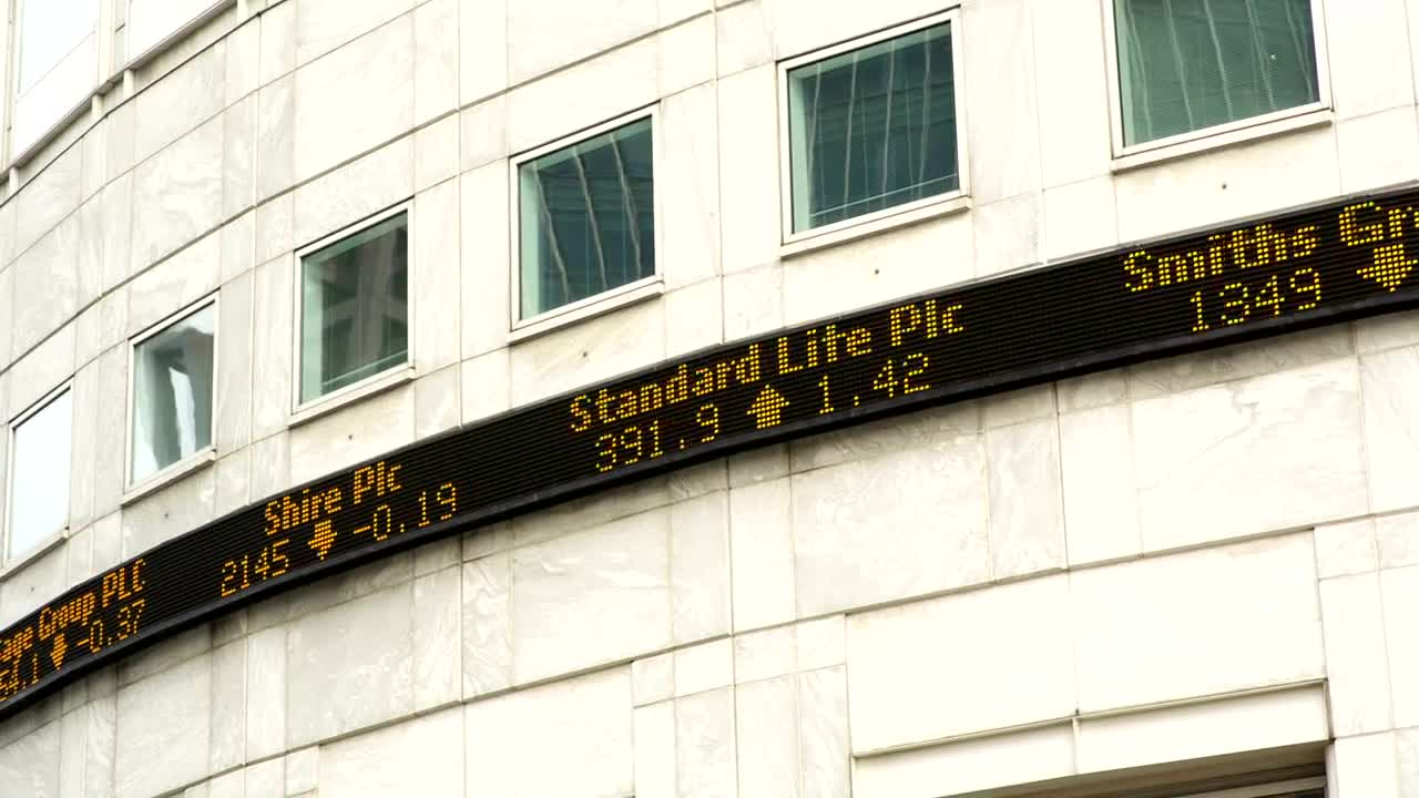 Stock Video Electronic Ticker In The Street Live Wallpaper For PC