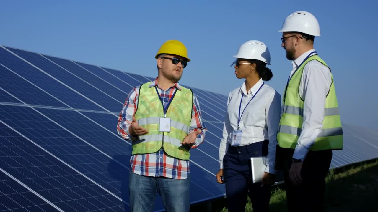 Stock Video Electrical Workers Checking Solar Panels Live Wallpaper For PC