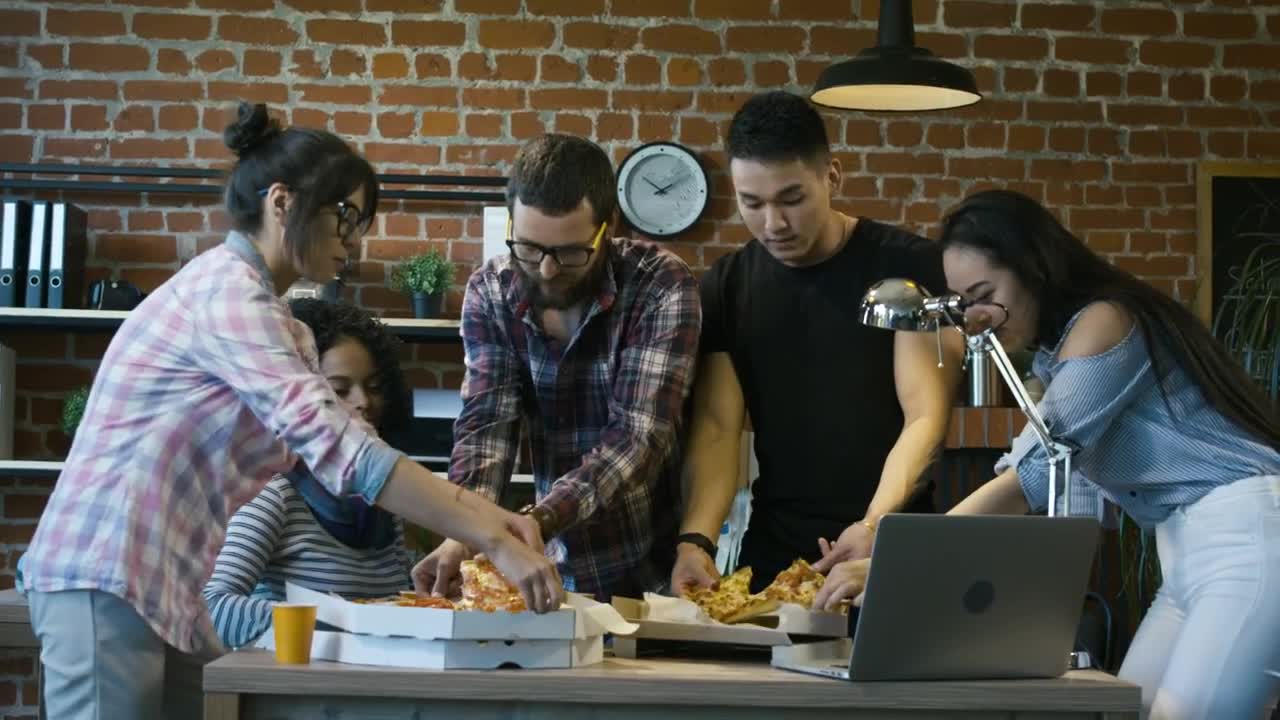 Stock Video Eating Pizza At The Office Live Wallpaper For PC