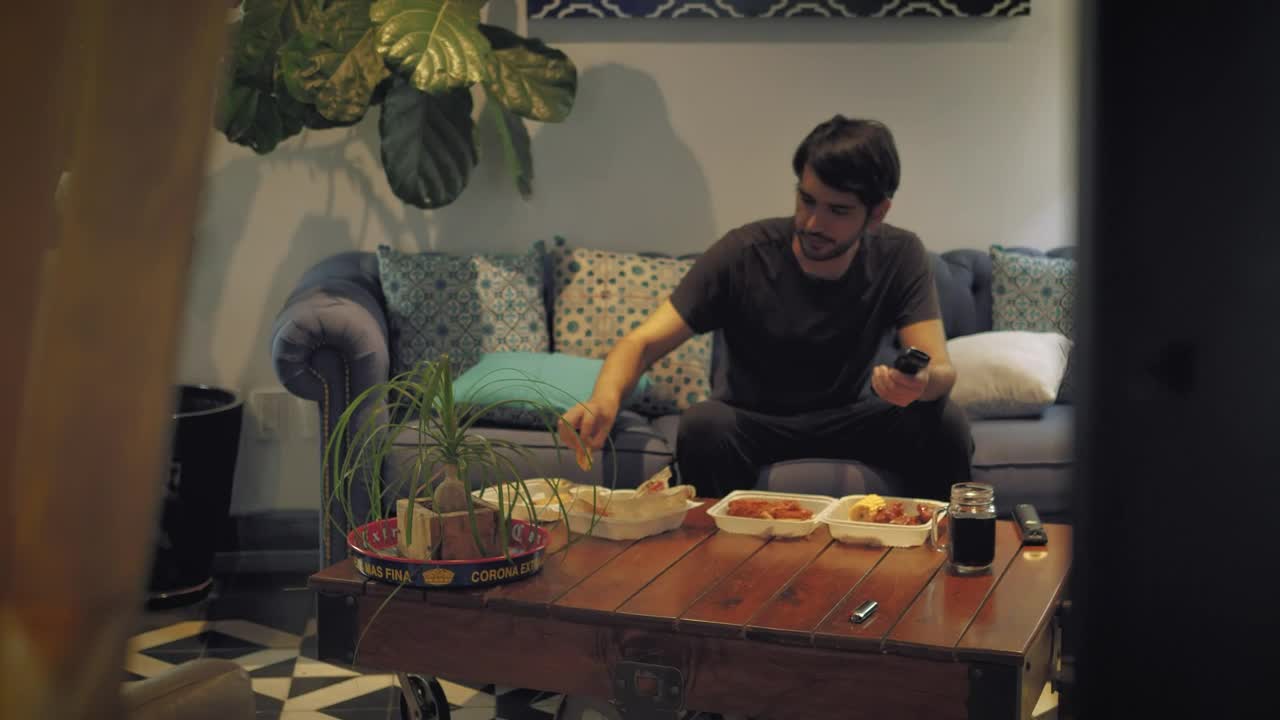 Stock Video Eating Fast Food While Watching Tv Live Wallpaper For PC