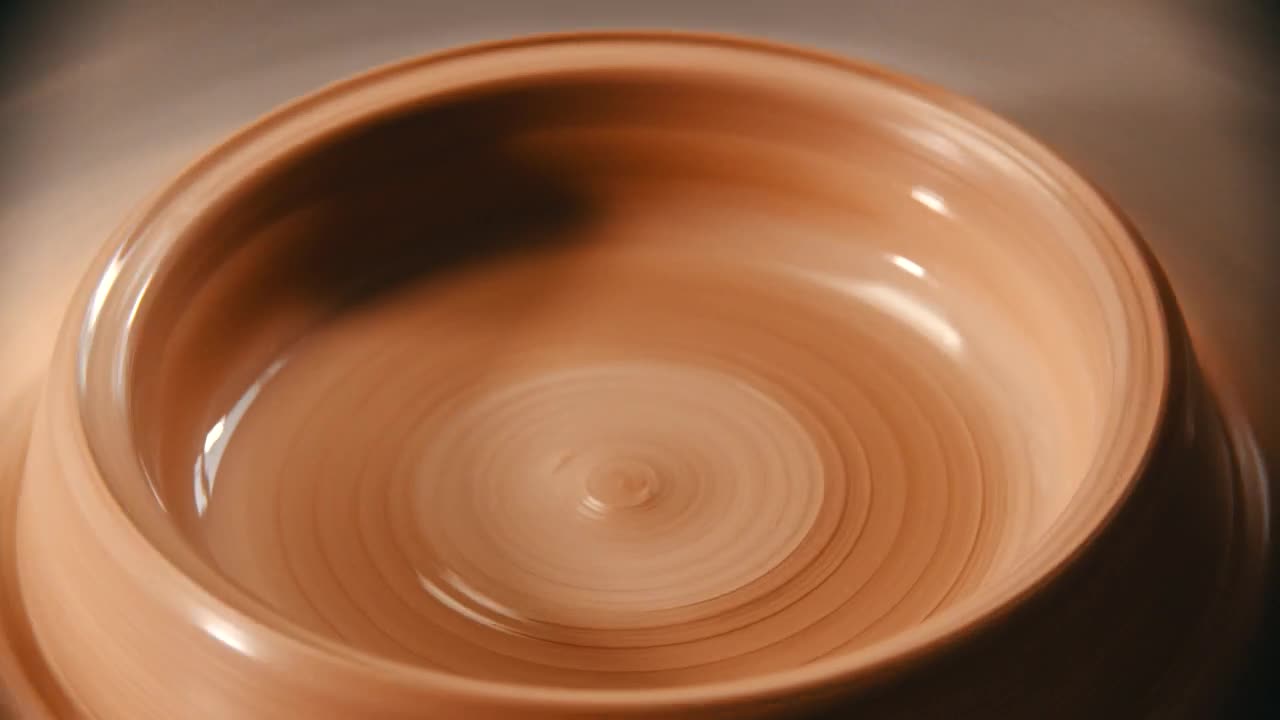 Stock Video Dripping Water Into Spinning Clay Live Wallpaper For PC