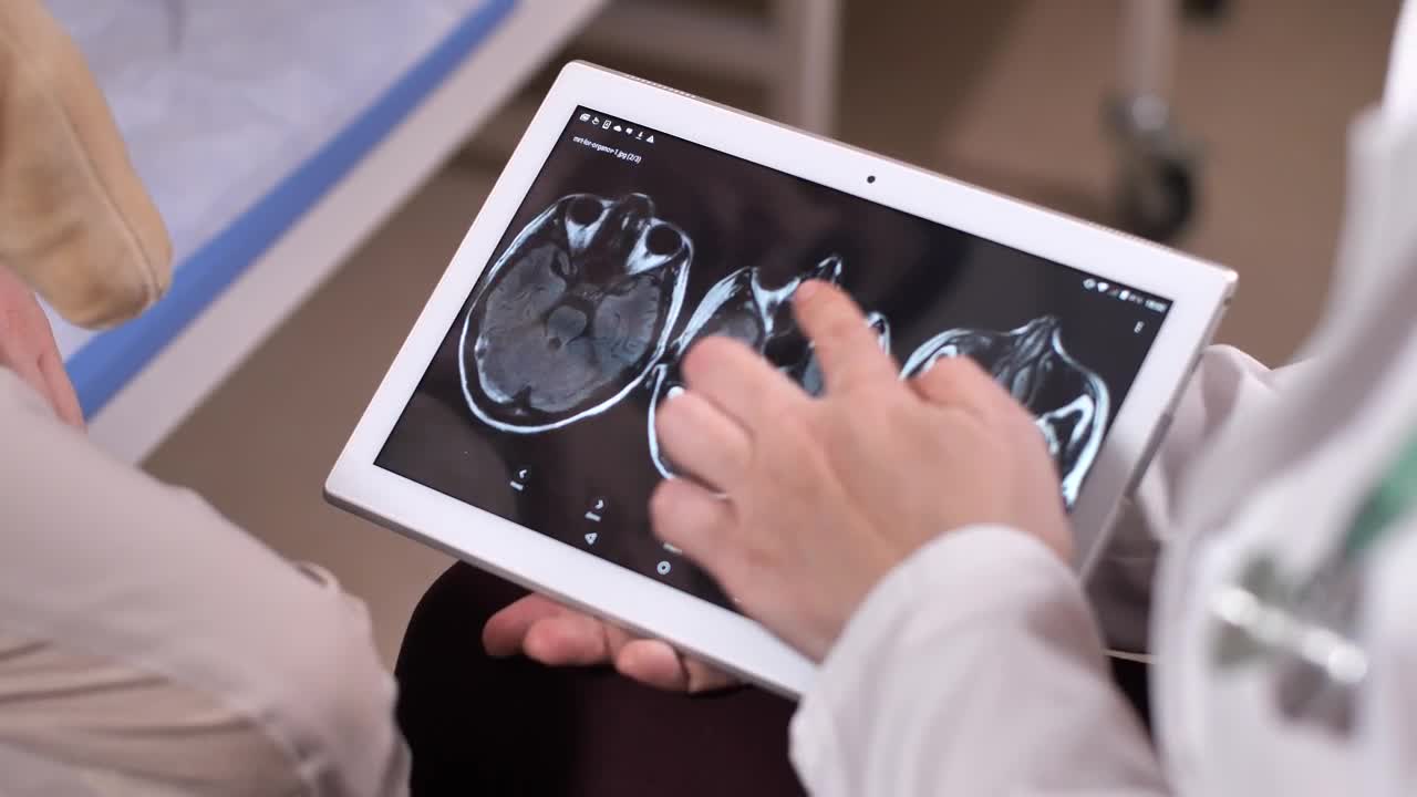 Stock Video Doctor Showing Scan Results On A Tablet Live Wallpaper For PC