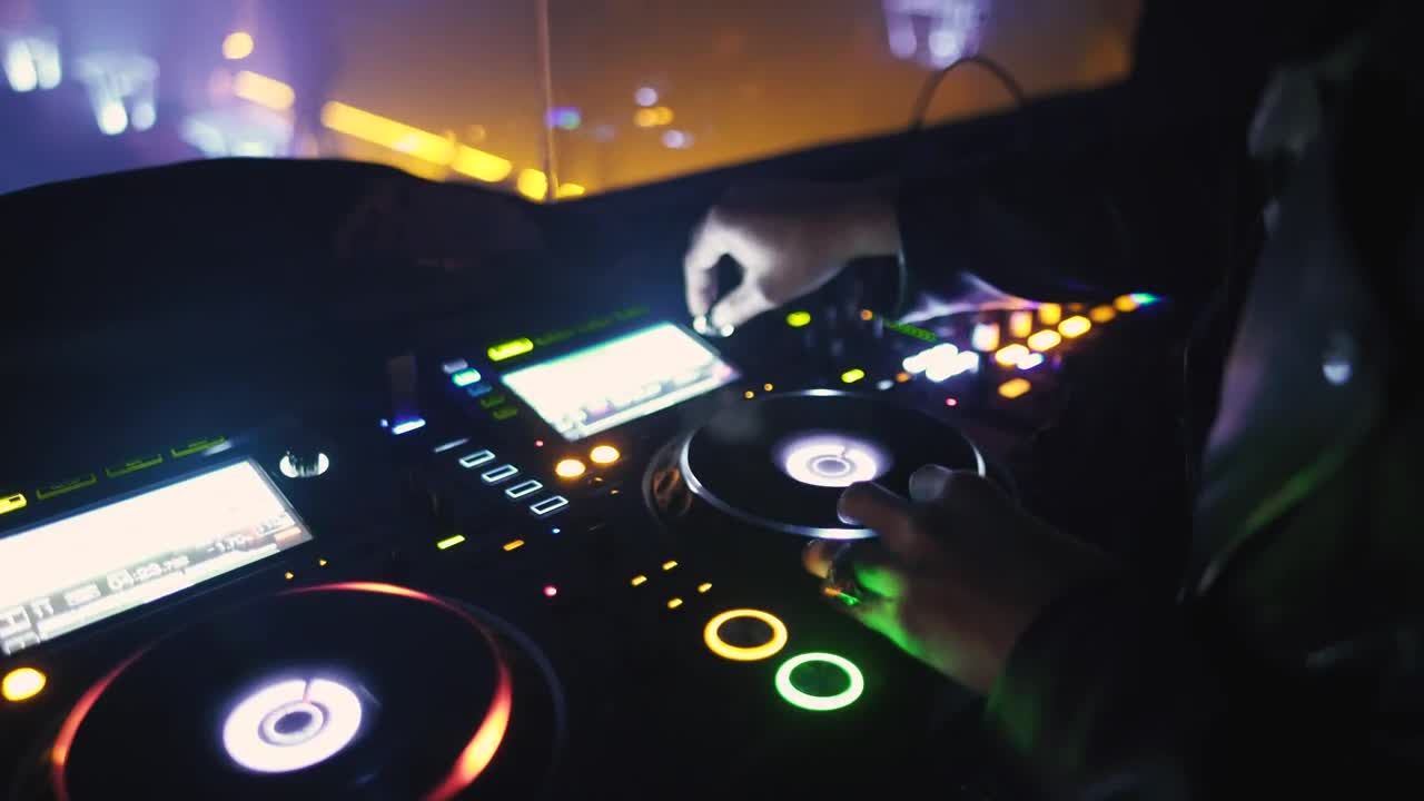 Stock Video Dj Turntable Live Wallpaper For PC