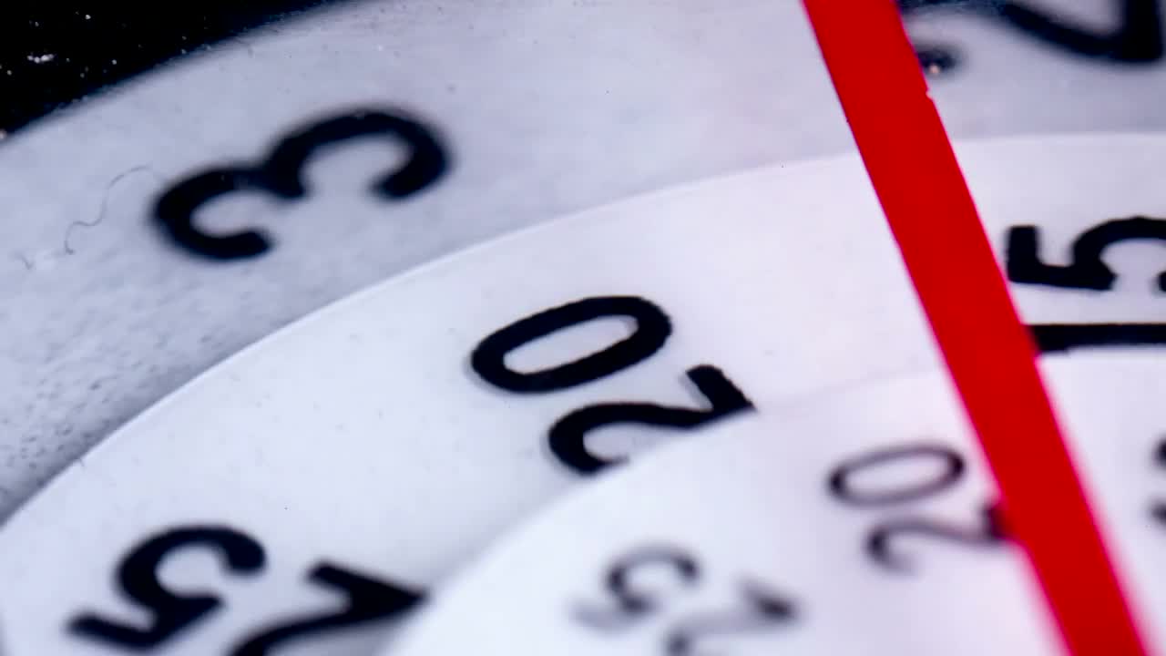 Stock Video Disk Clock Live Wallpaper For PC