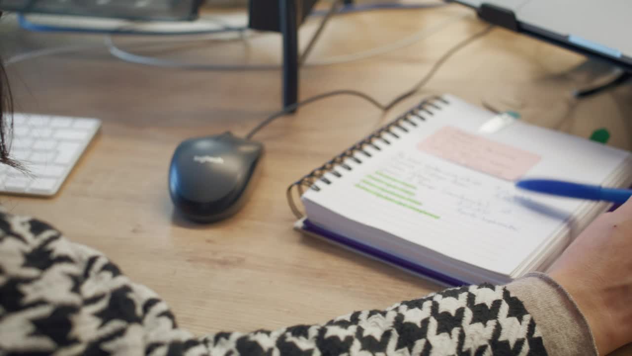 Stock Video Desk While A Woman Works On The Computer Live Wallpaper For PC