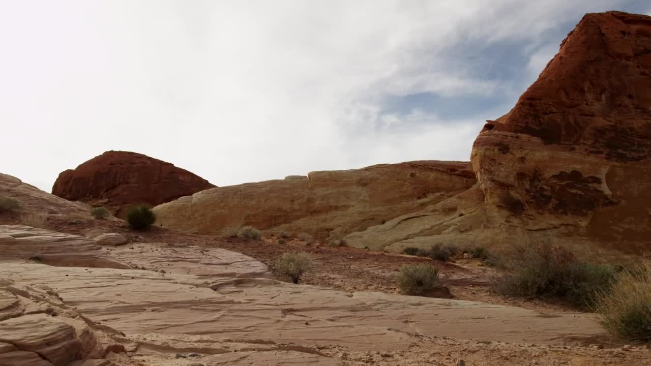 Stock Video Desert With Rock Formations Live Wallpaper For PC