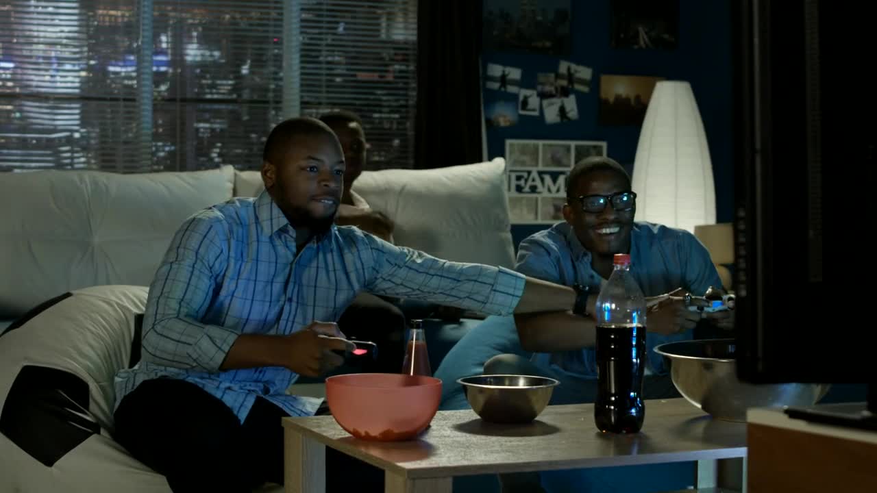 Stock Video Friends Having Fun With Video Games At Home Live Wallpaper For PC