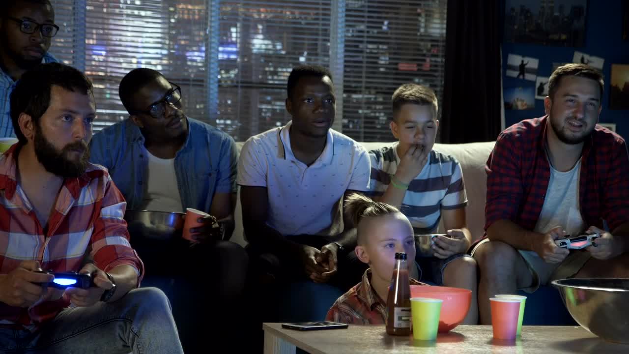 Stock Video Friends And Family Playing Video Games At Home Live Wallpaper For PC