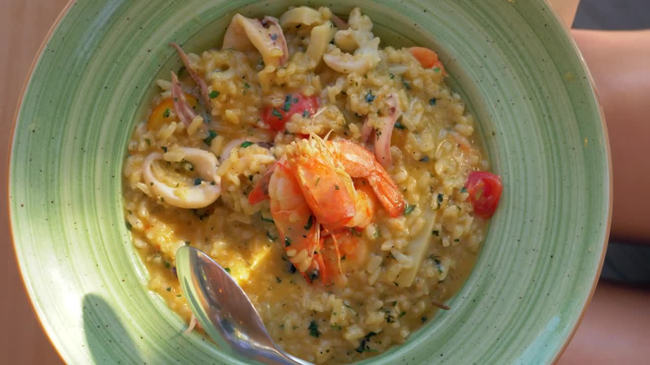 Stock Video Fresh Risotto And Seafood Live Wallpaper For PC