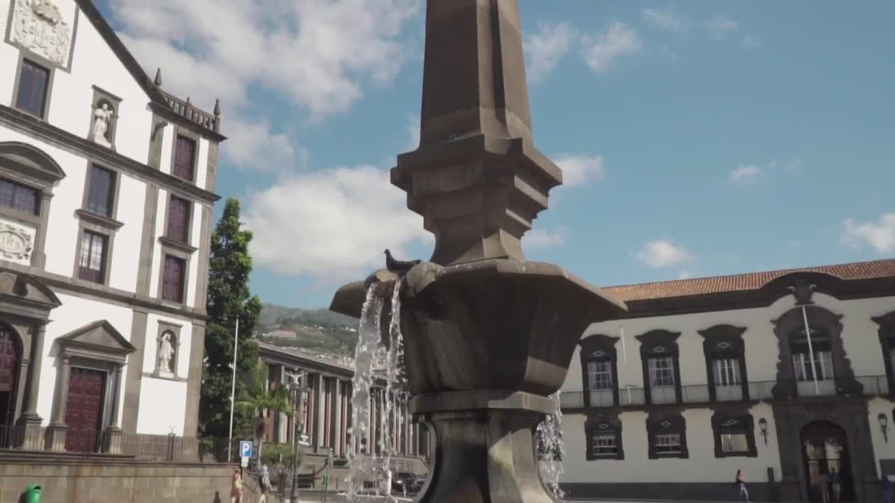 Stock Video Fountain In The Center Of A Town Live Wallpaper For PC