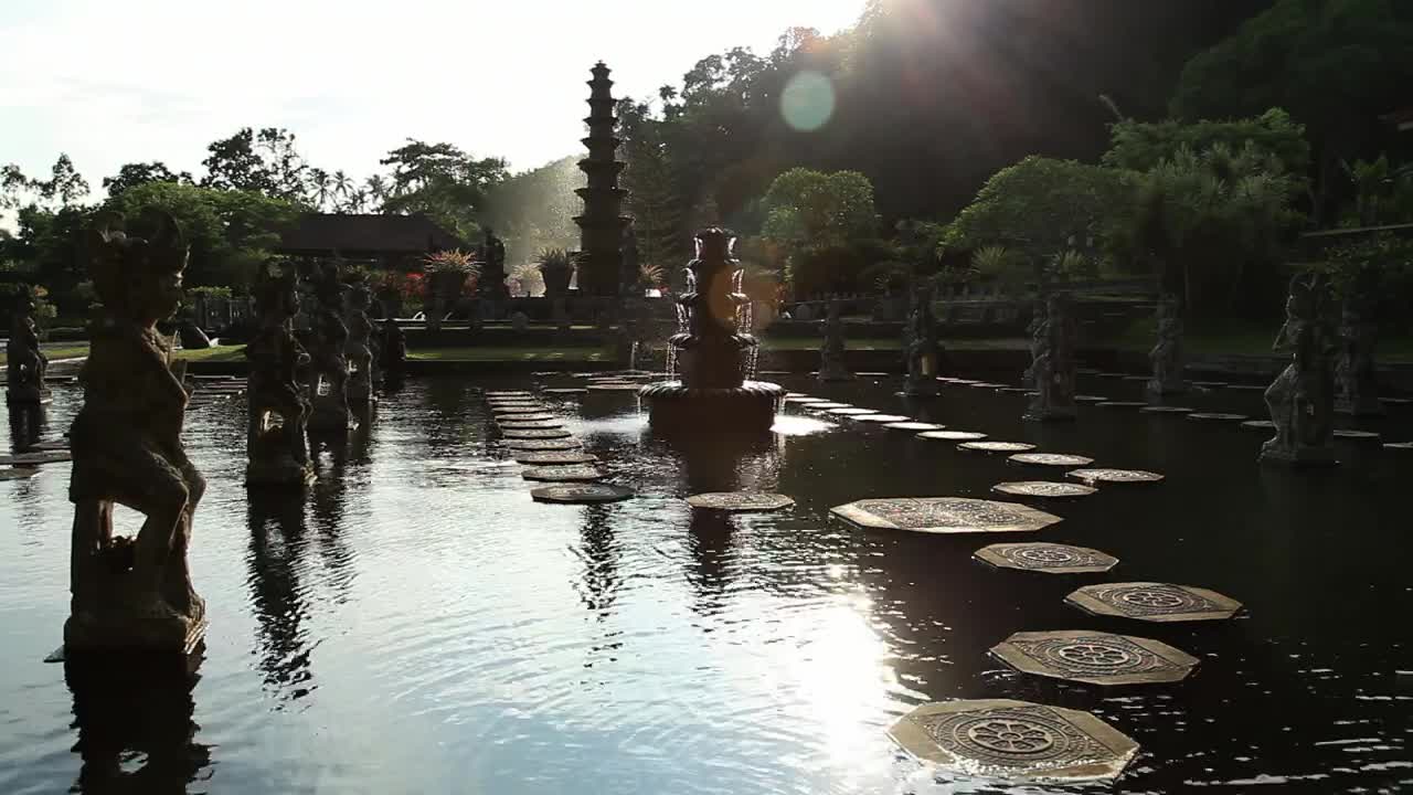Stock Video Fountain In A Temple In Indonesia Live Wallpaper For PC