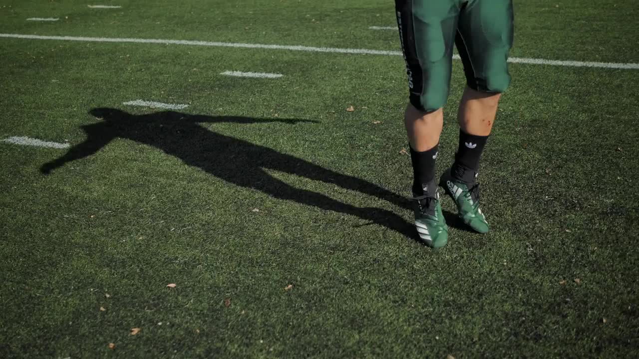 Stock Video Football Player Warming Up Live Wallpaper For PC