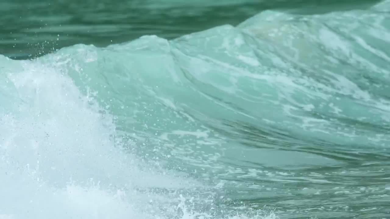 Stock Video Foamy Waves Crashing Live Wallpaper For PC