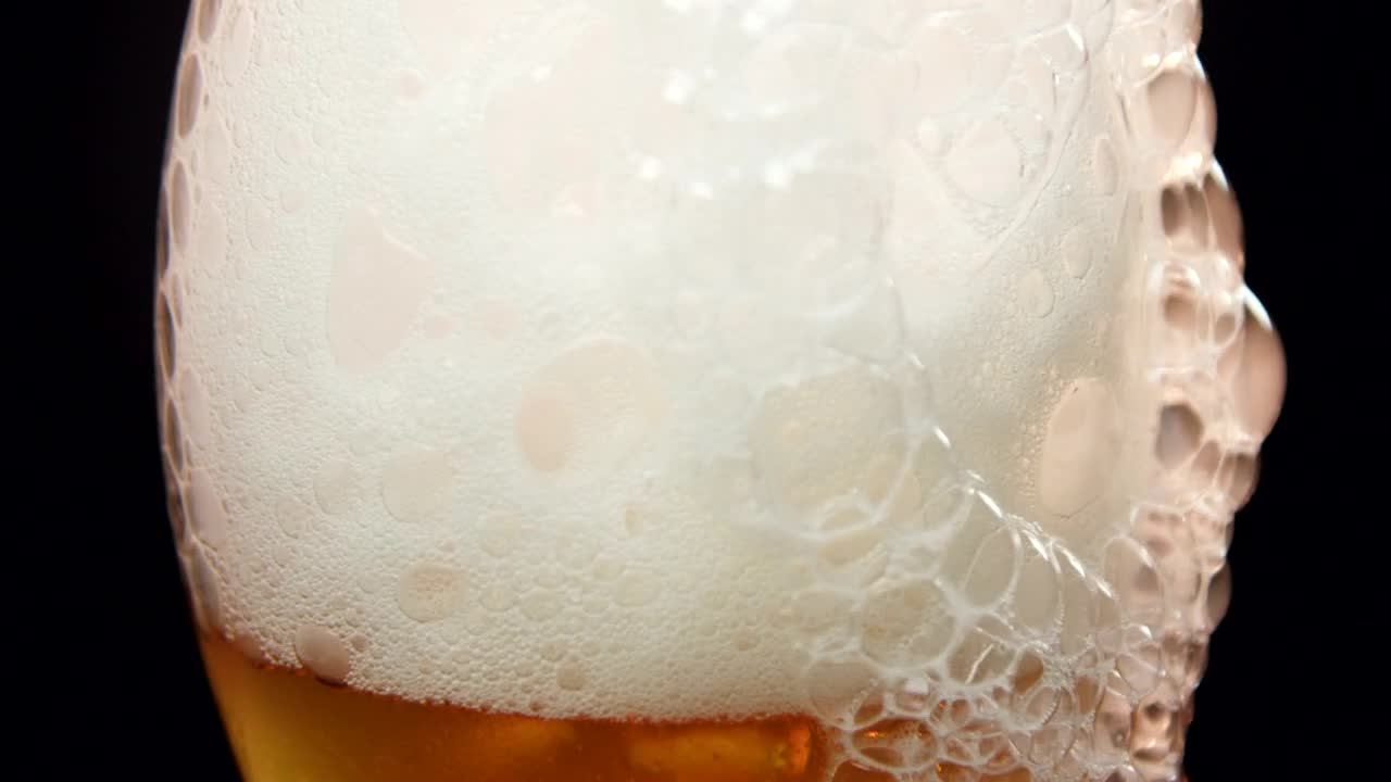 Stock Video Foam Dripping Down A Beer Glass Live Wallpaper For PC