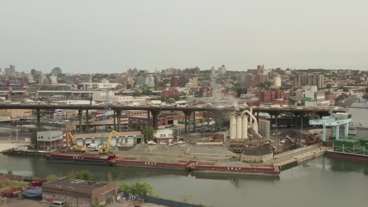 Stock Video Flying Through The Cargo Warehouses Of New York Live Wallpaper For PC