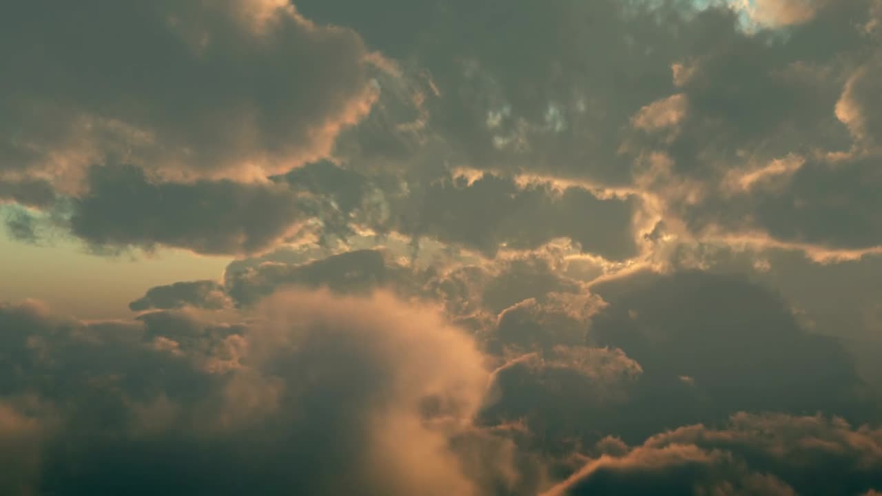 Stock Video Flying Through A Thick Layer Of Clouds Live Wallpaper For PC