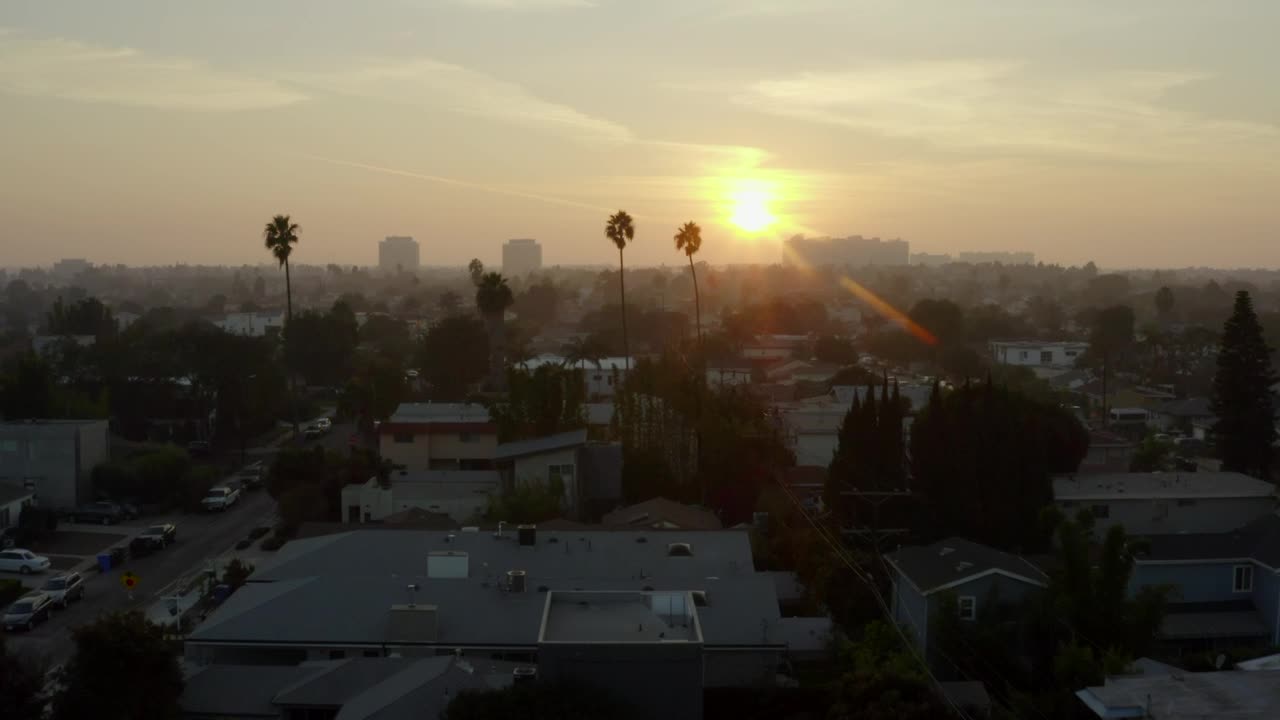 Stock Video Flying Over Venice California At Sunset Live Wallpaper For PC