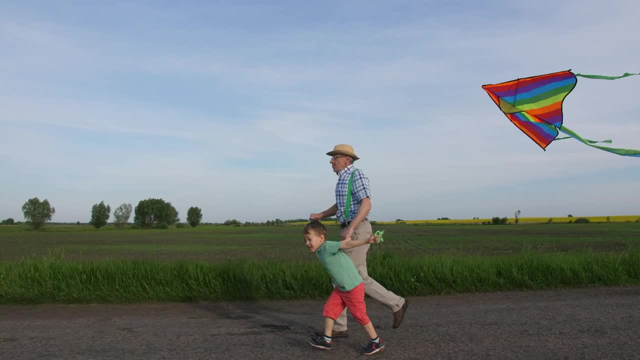 Stock Video Flying A Rainbow Kite Live Wallpaper For PC
