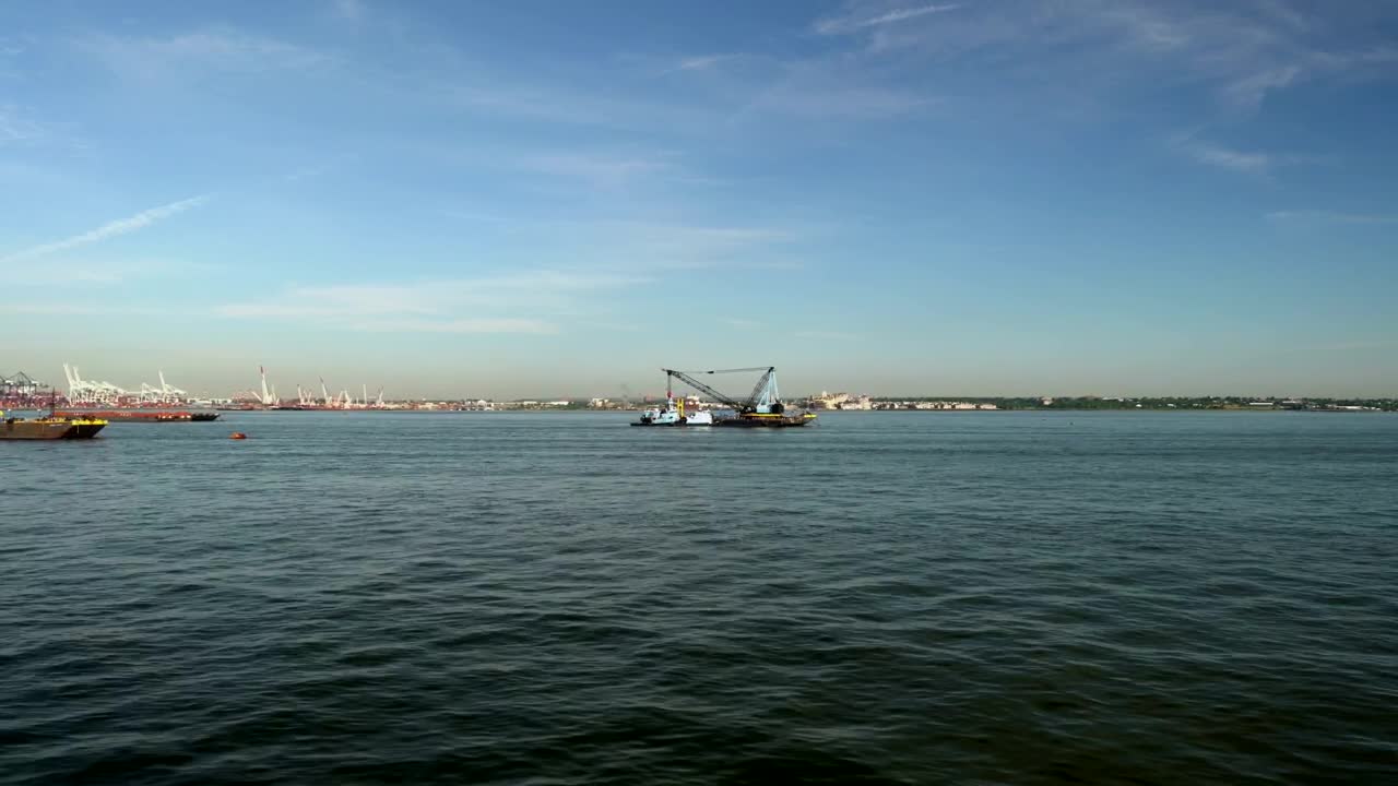 Stock Video Floating Crane In New York Harbor Live Wallpaper For PC