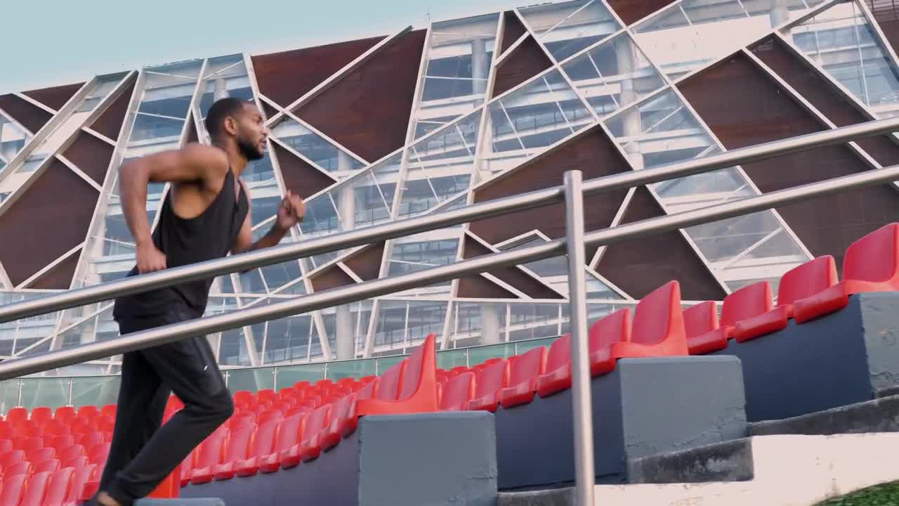 Stock Video Fitness Man Doing Some Workout Live Wallpaper For PC