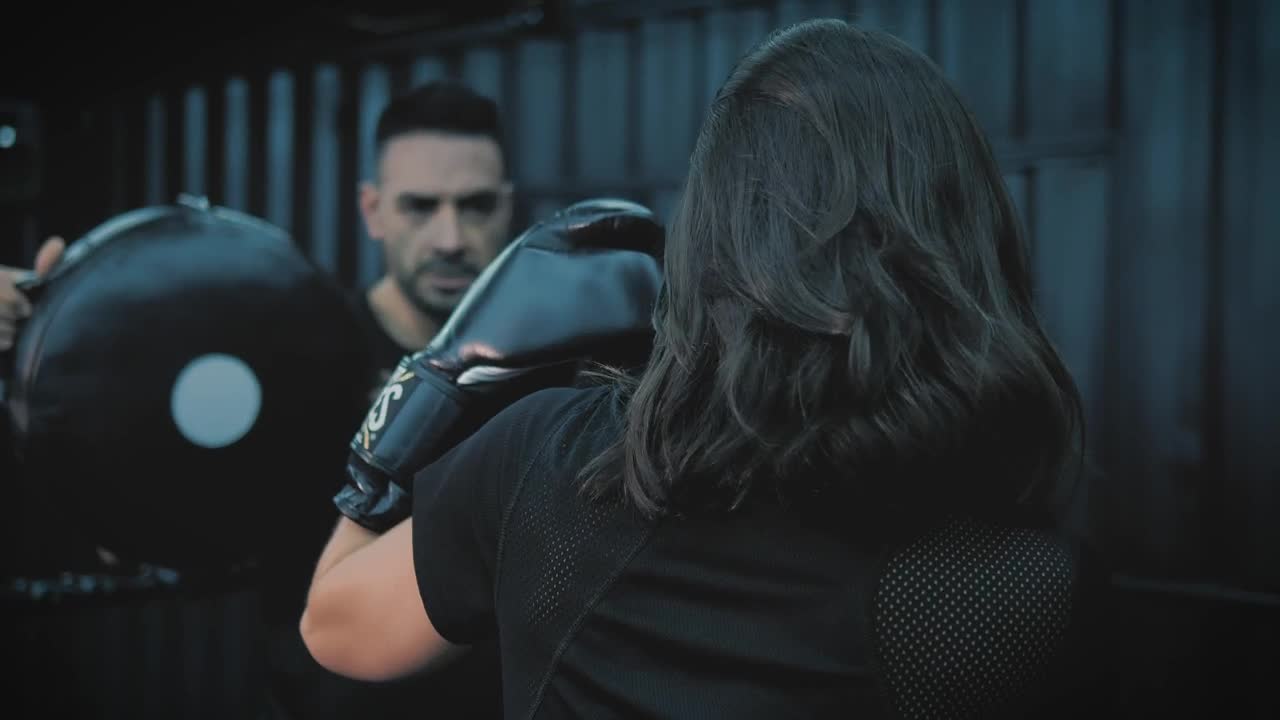 Stock Video Fit Box Class For Women Live Wallpaper For PC