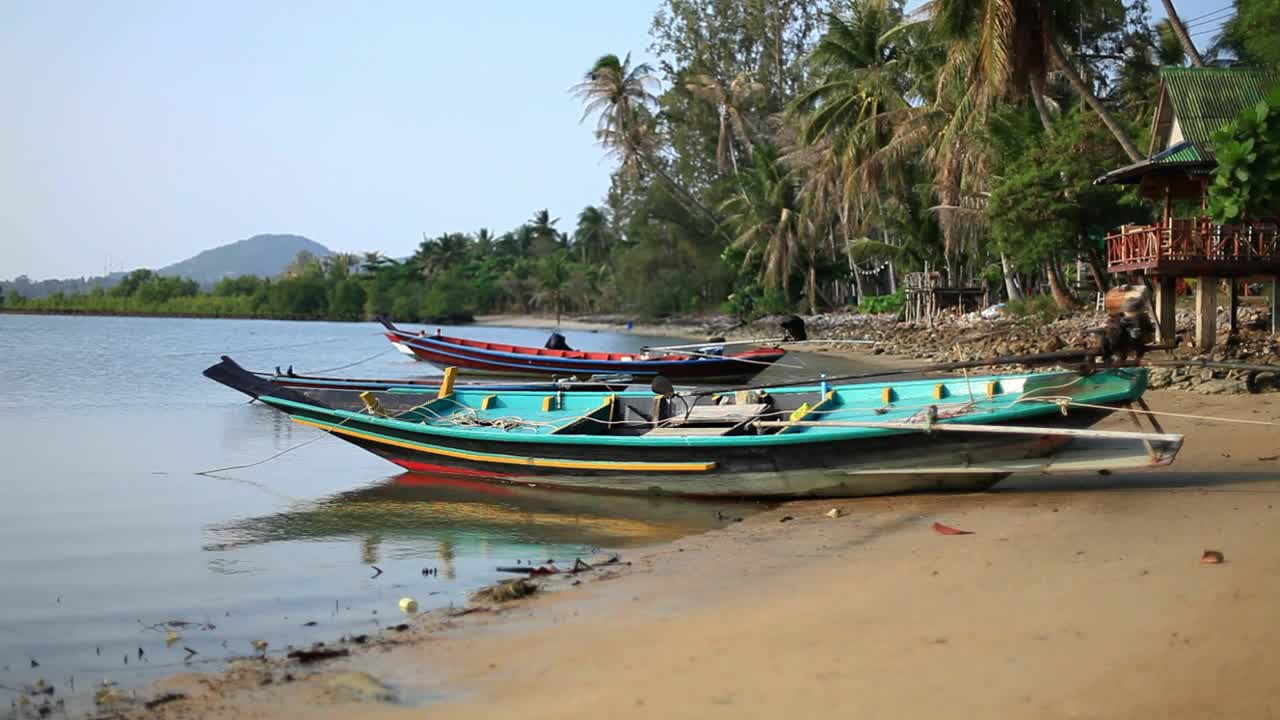 Stock Video Fishing Boats On The Beach In Thailand Live Wallpaper For PC