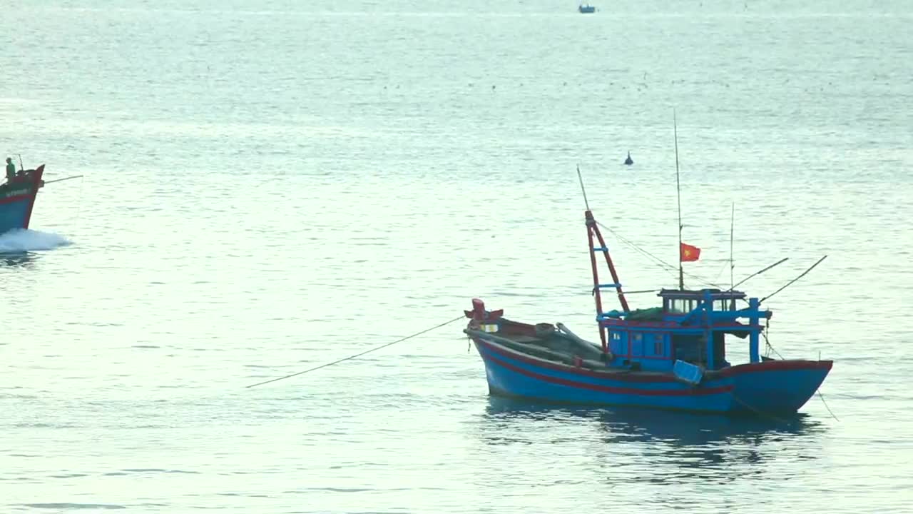 Stock Video Fishing Boats Moving In The Water Live Wallpaper For PC