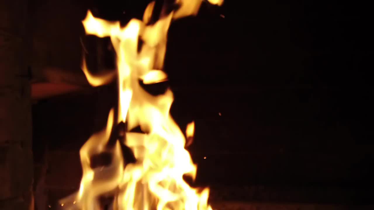 Stock Video Fireplace Burning Bright Live Wallpaper For PC