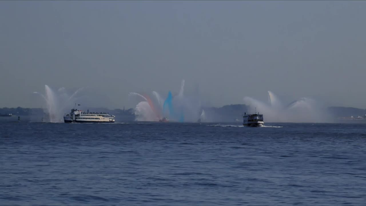 Stock Video Fire Boats Spraying Live Wallpaper For PC