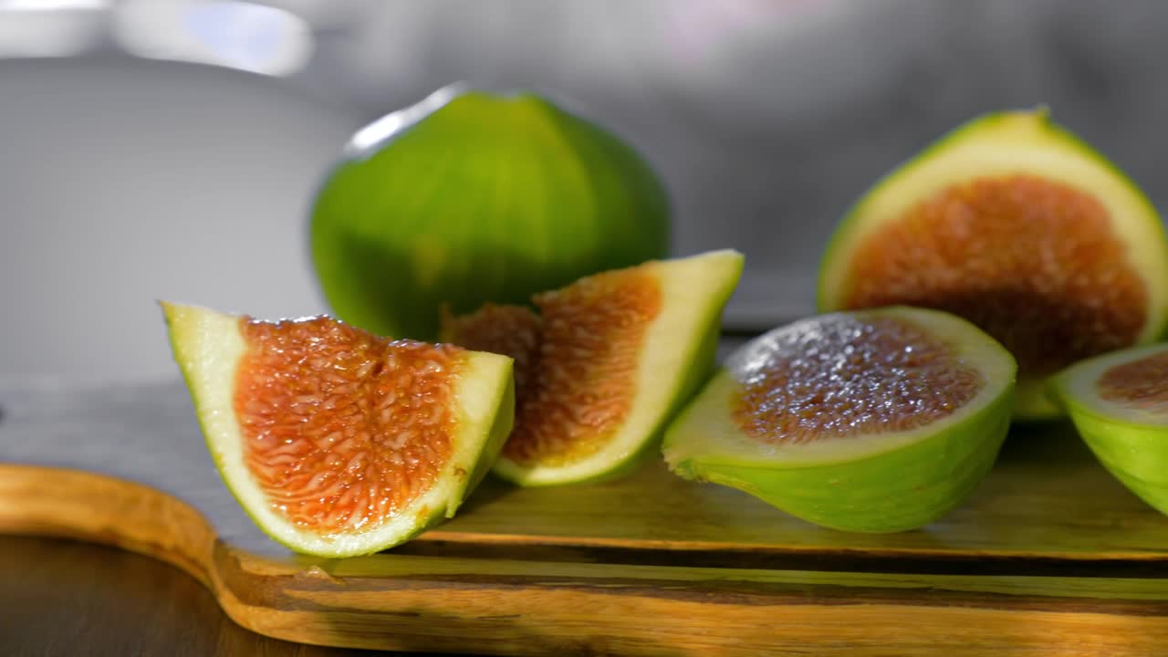 Stock Video Figs And Basil Leaves Live Wallpaper For PC