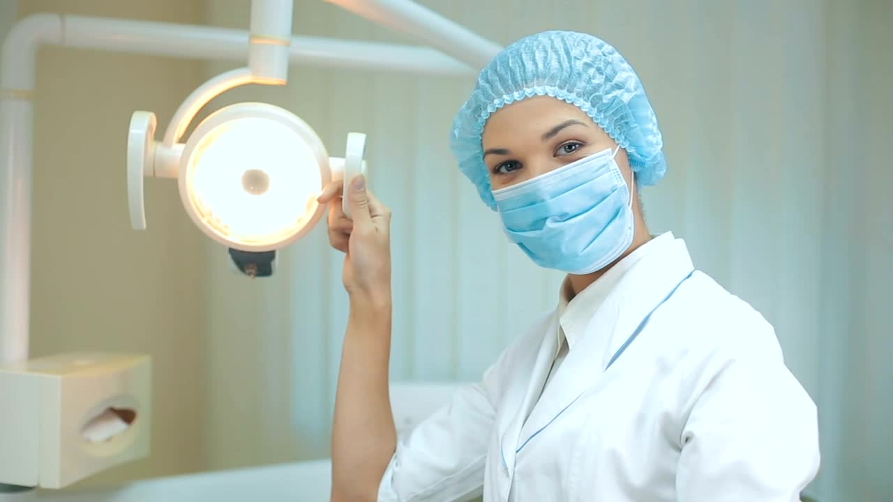 Stock Video Female Dentist Wearing Mask Portrait Live Wallpaper For PC