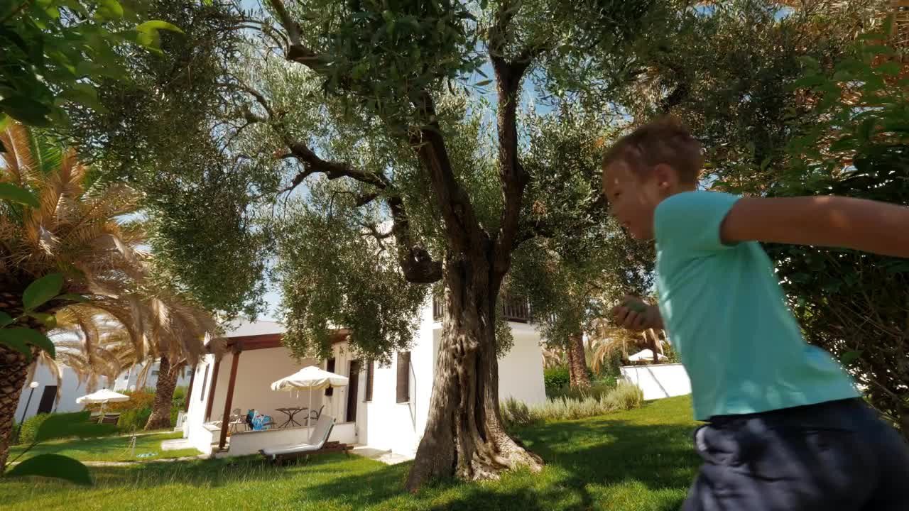 Stock Video Father Playing In The Garden Live Wallpaper For PC