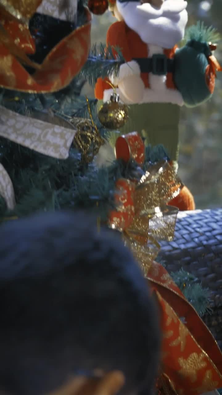 Stock Video Father And Daughter Sitting On The Floor At Christmas Live Wallpaper For PC