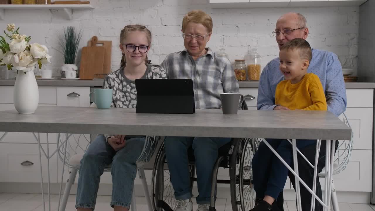Stock Video Family Watching A Funny Video Live Wallpaper For PC