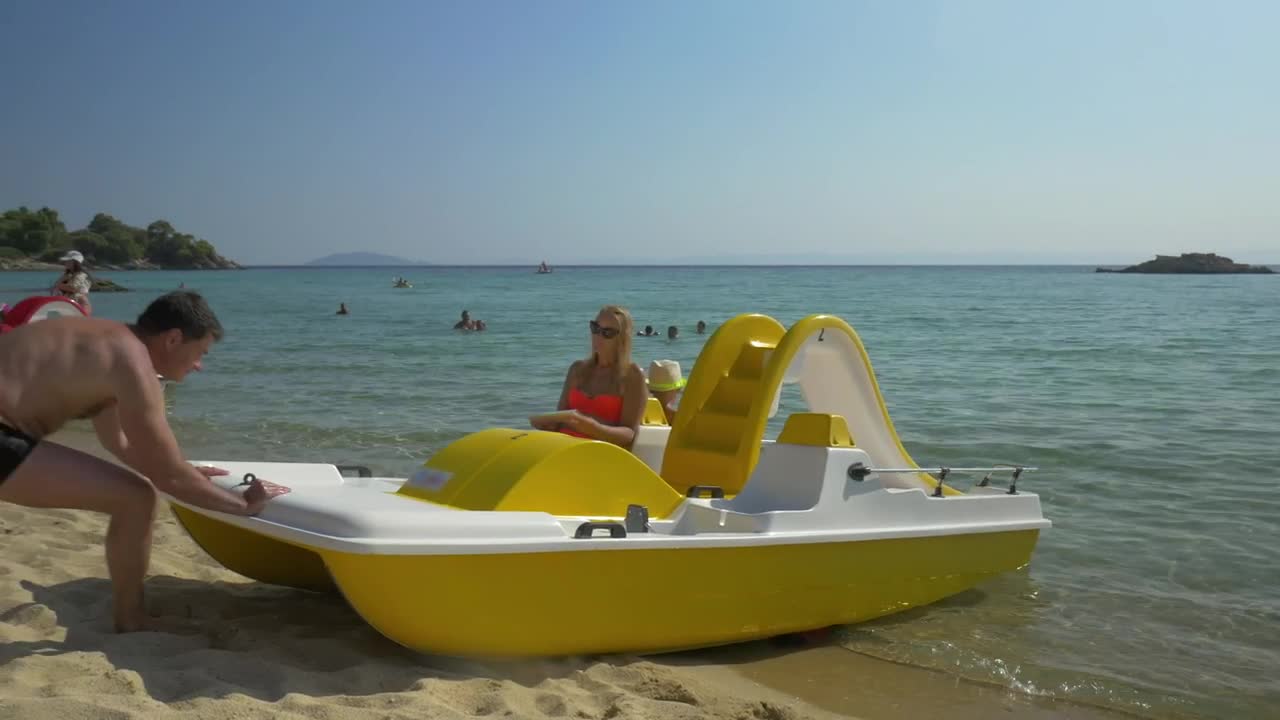 Stock Video Family Taking A Pedal Boat Out Live Wallpaper For PC