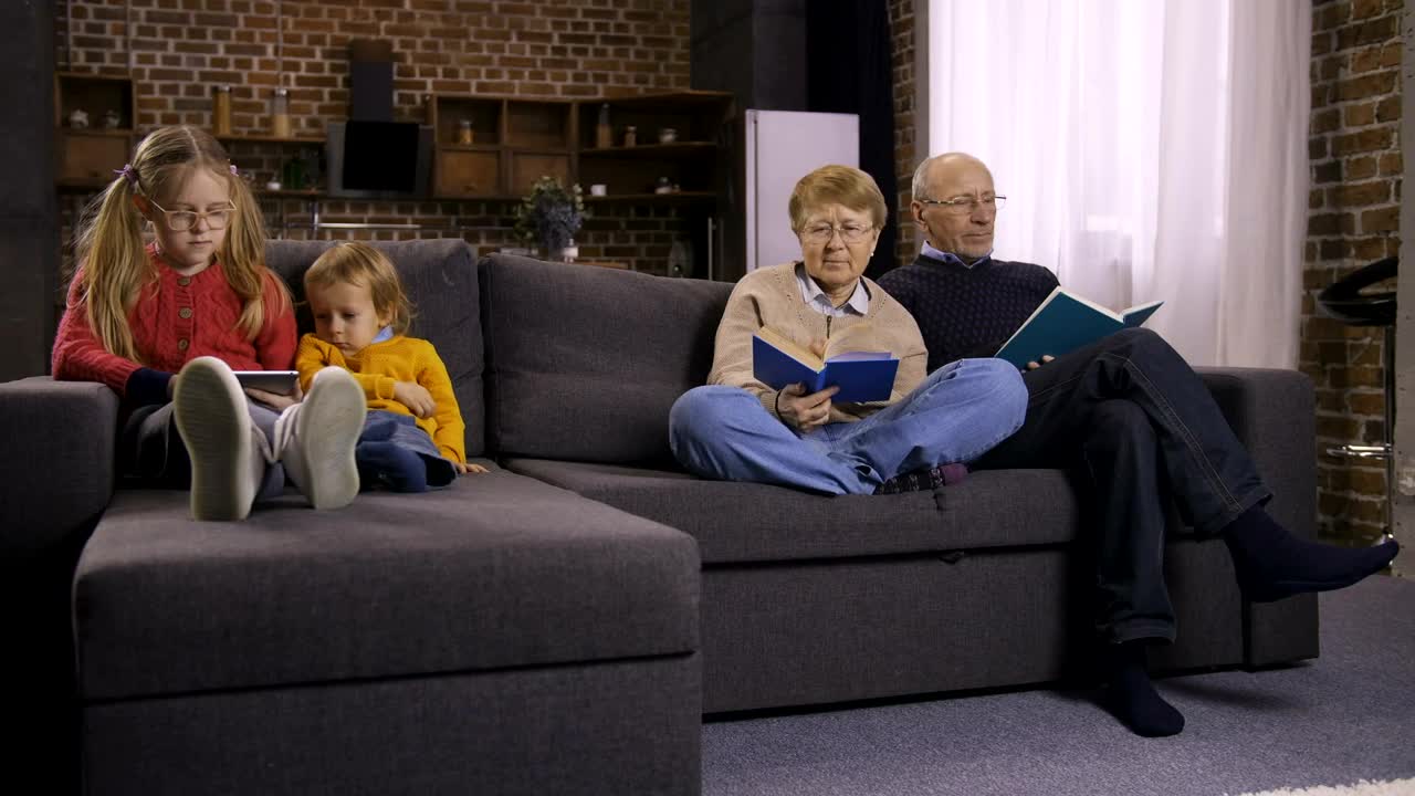 Stock Video Family Quietly Spending Time Together Live Wallpaper For PC