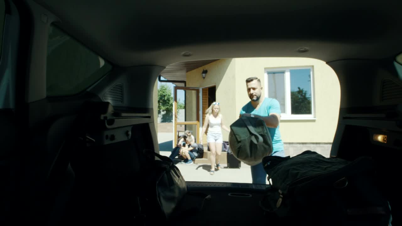Stock Video Family Packing The Bags In The Trunk Live Wallpaper For PC