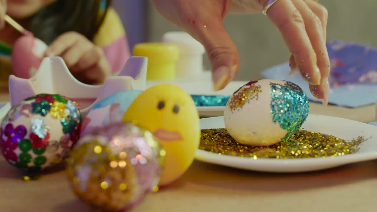 Stock Video Family Decorating Easter Eggs Live Wallpaper For PC