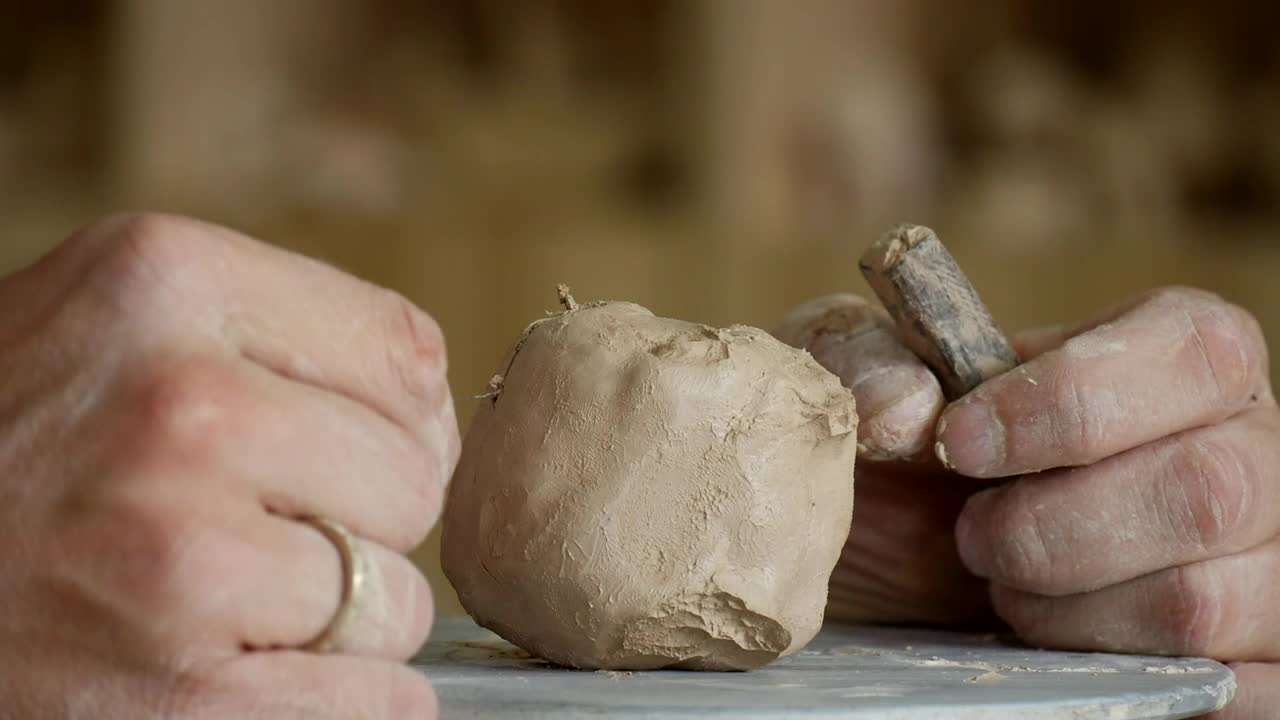 Stock Video Hands Cutting The Clay With A Wire Live Wallpaper For PC