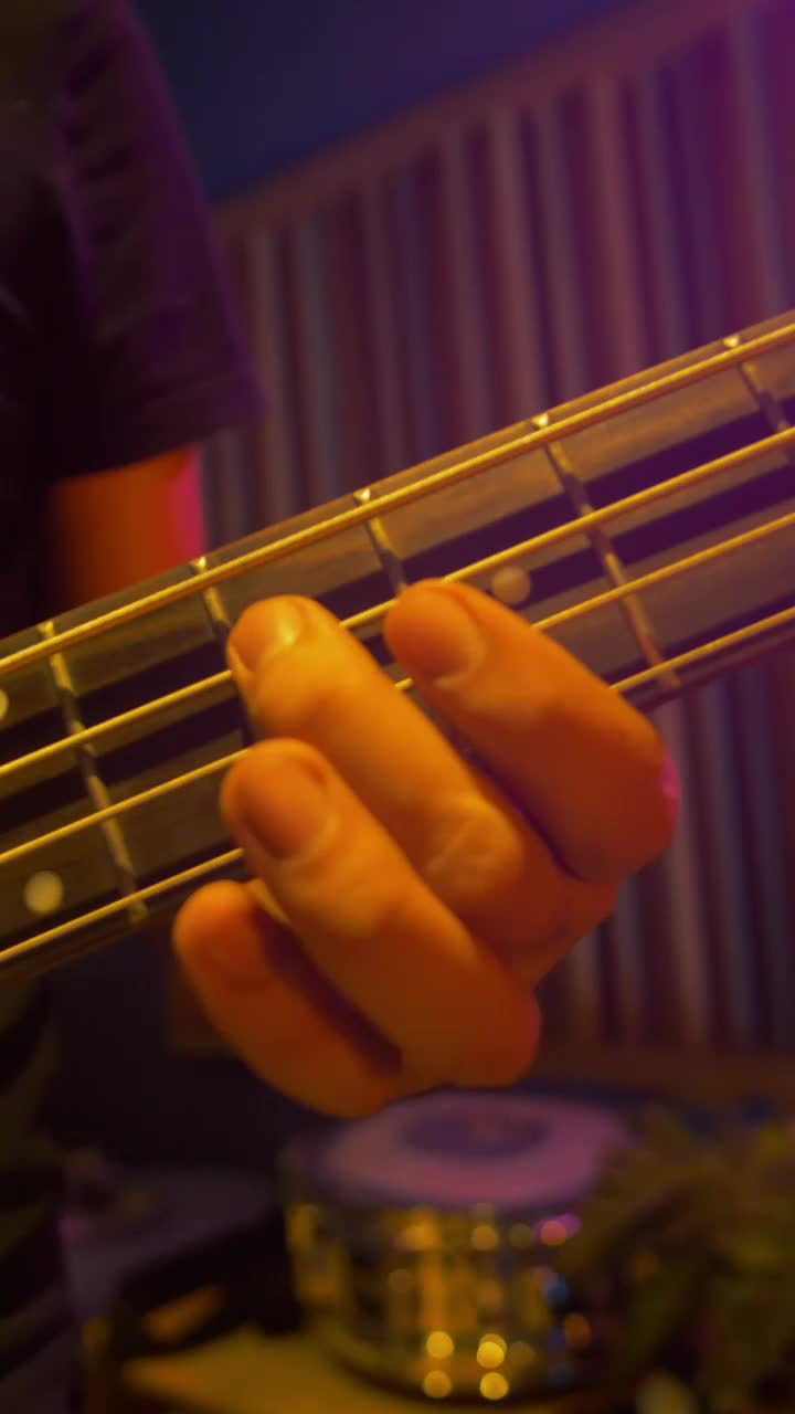 Stock Video Hand Of A Man Skillfully Playing A Bass Live Wallpaper For PC