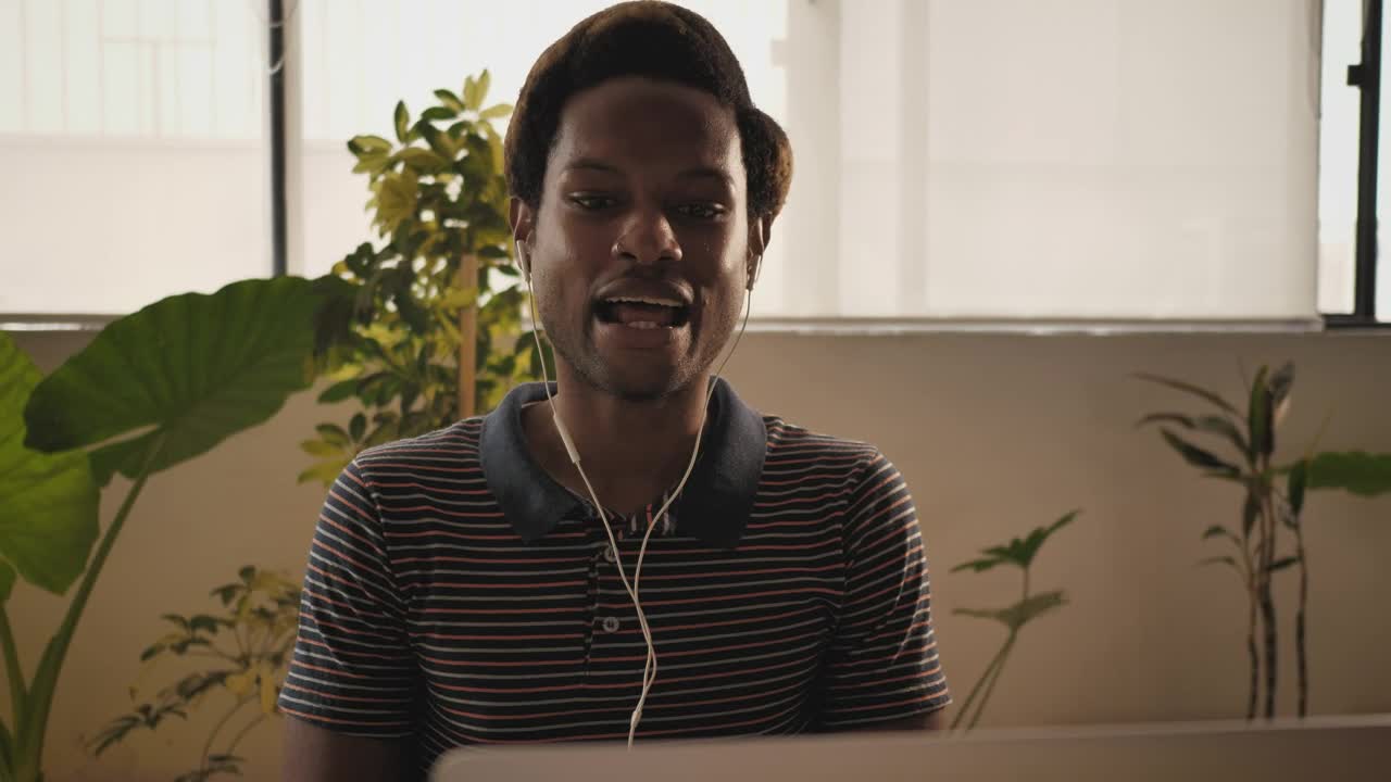 Stock Video Guy Facing In The Middle Of A Video Call On Live Wallpaper For PC