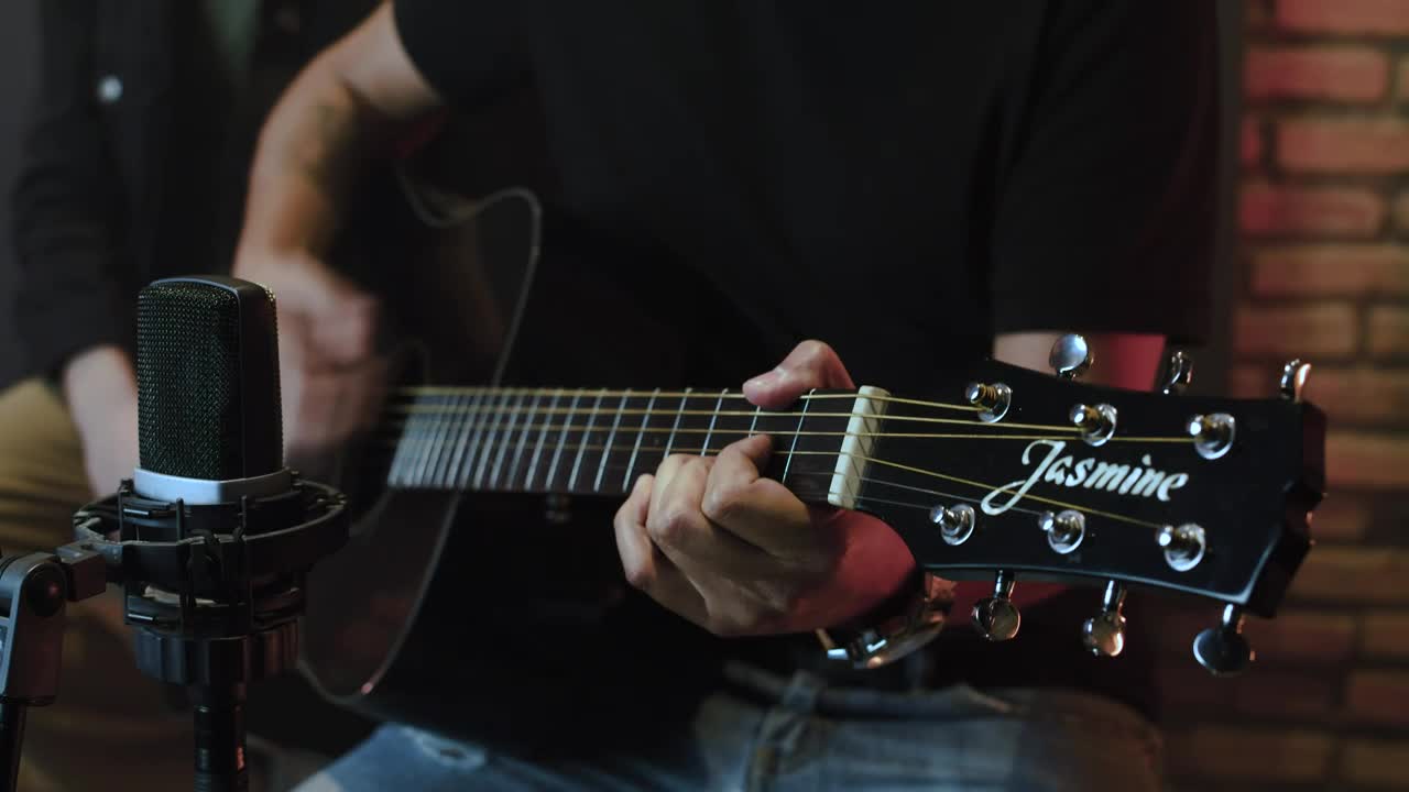 Stock Video Guitarist Performing With An Accoustic Guitar Live Wallpaper For PC