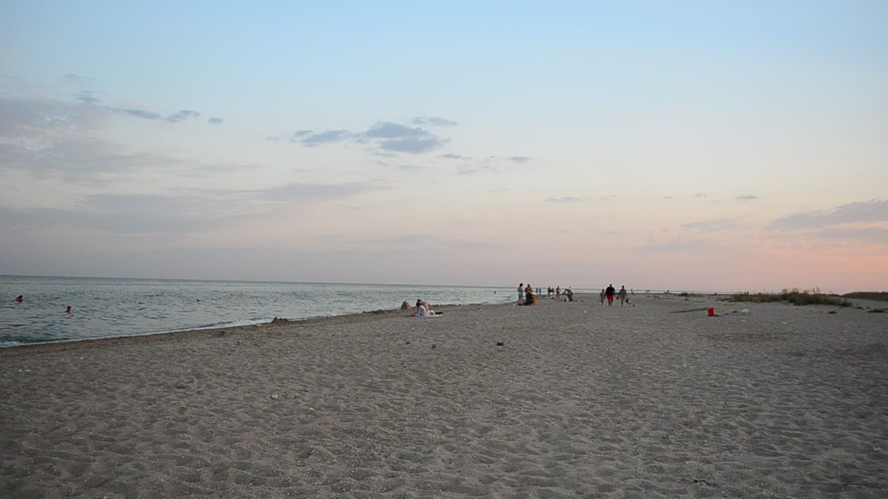 Stock Video Groups Of People On A Sandy Beach Live Wallpaper For PC