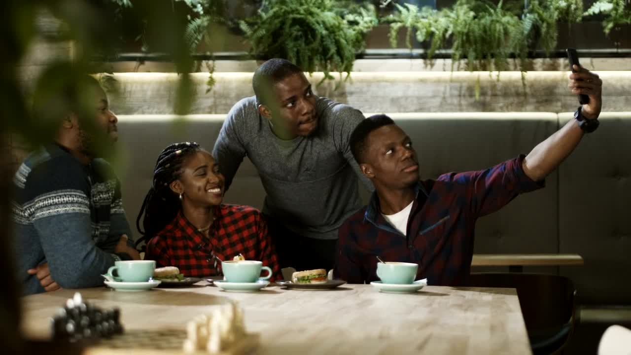 Stock Video Group Of Friends Taking Selfie In The Cafe Live Wallpaper For PC