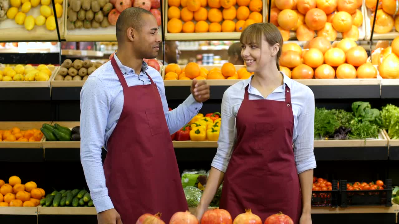 Stock Video Grocery Store Staff Hugging Live Wallpaper For PC