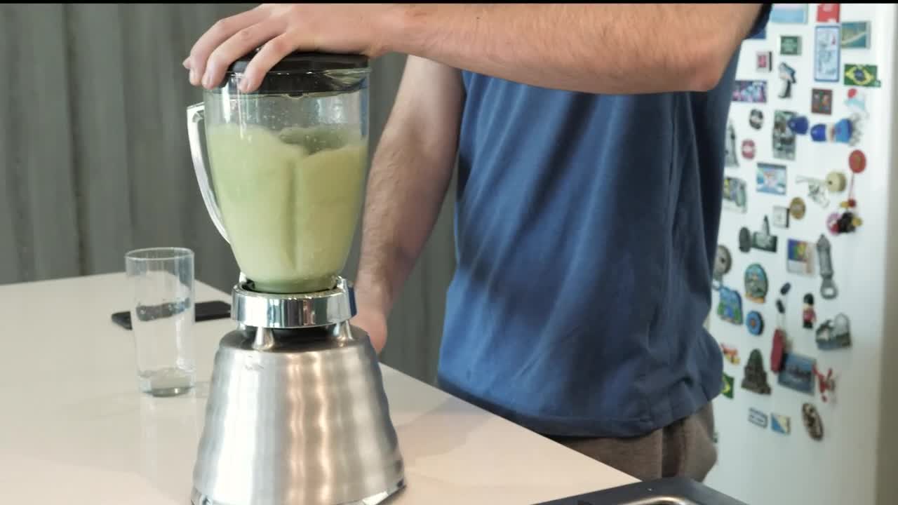 Stock Video Green Juice In Blender Live Wallpaper For PC