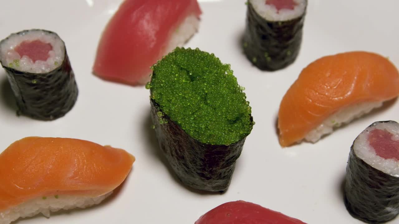 Stock Video Green Caviar And Sushi Live Wallpaper For PC