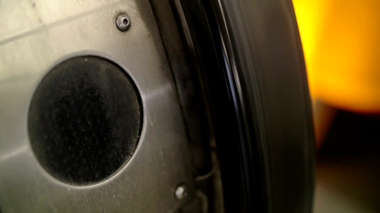 Stock Video Green Arrow On An Escalator Live Wallpaper For PC