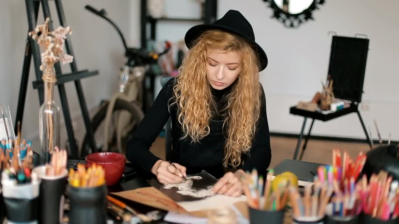 Stock Video Graphic Designer Working In Her Studio Live Wallpaper For PC