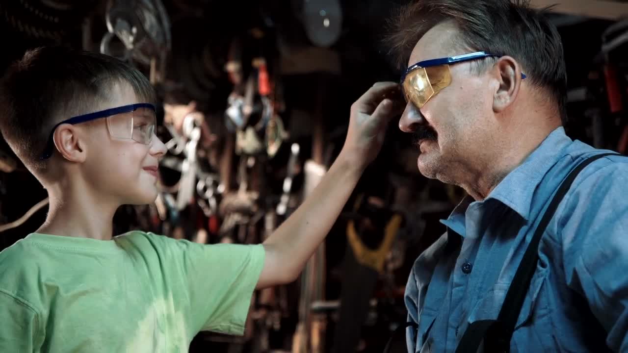 Stock Video Grandson Cleaning Grandfathers Glasses Live Wallpaper For PC